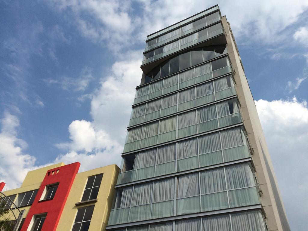 Block Hotel 3*